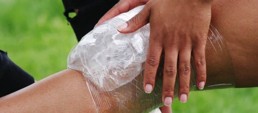 applying ice after athletic injury